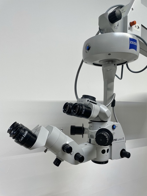 OP-Mikroskop Zeiss LUMERA T auf S88 Stativ