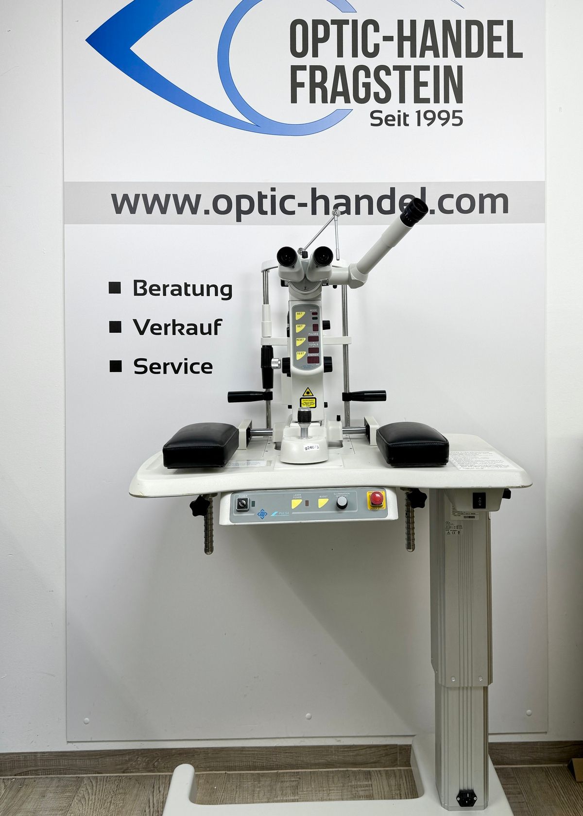 Lightmed YAG Lasergerät (G24073) [OCU]