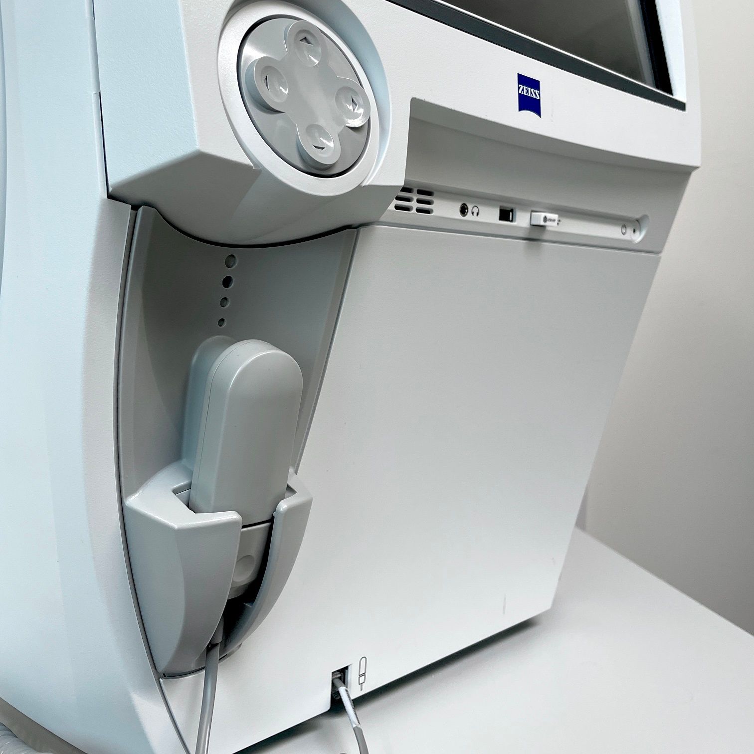 Perimeter zeiss Humphrey 3 Modell 830 – Bild 4